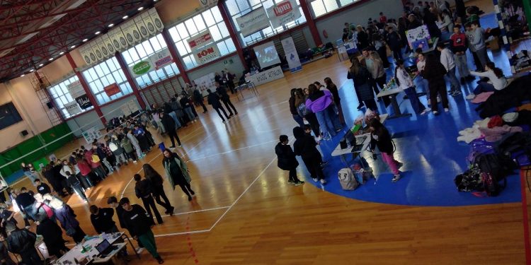 1ο Φεστιβάλ Ρομποτικής:  «Βουτιά» στον κόσμο της τεχνολογίας