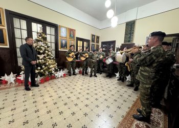 Χριστουγεννιάτικες μελωδίες και ευχές στο Δημαρχείο Ιωαννίνων