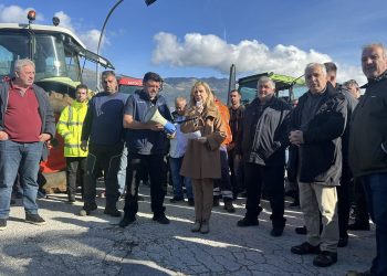 Η κυβέρνηση δεν μπορεί να κοροϊδέψει άλλο τους αγρότες