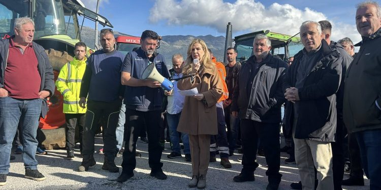 Η κυβέρνηση δεν μπορεί να κοροϊδέψει άλλο τους αγρότες