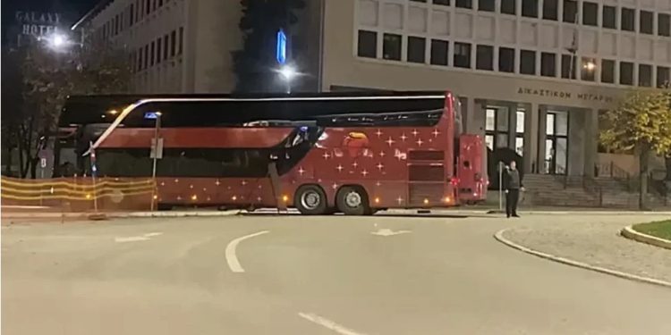 ΕΞΝΙ: Επείγει το άνοιγμα της καθόδου μπροστά από την Περιφέρεια Ηπείρου