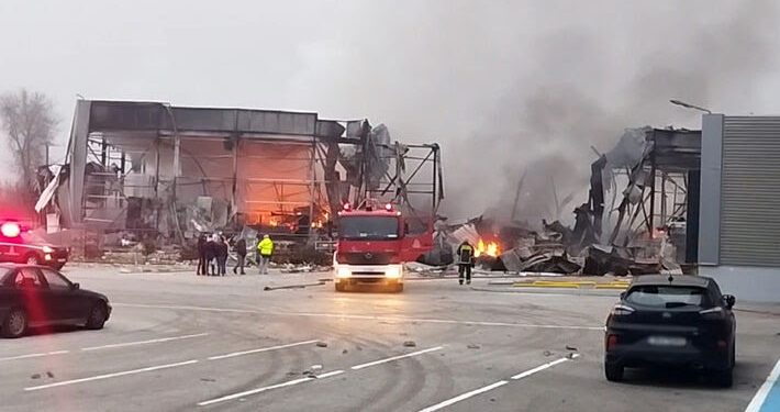 Τραγωδία…4 γυναίκες νεκρές από τη φωτιά στη μπισκοτοβιομηχανία Βιολάντα – Αγνοείται μία ακόμα γυναίκα