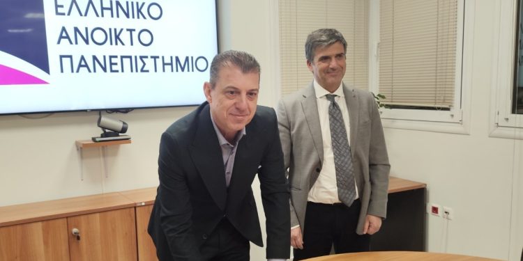 Υπογραφή Μνημονίου Συνεργασίας μεταξύ  του Ελληνικού Ανοικτού Πανεπιστημίου και του Δήμου Δωδώνης