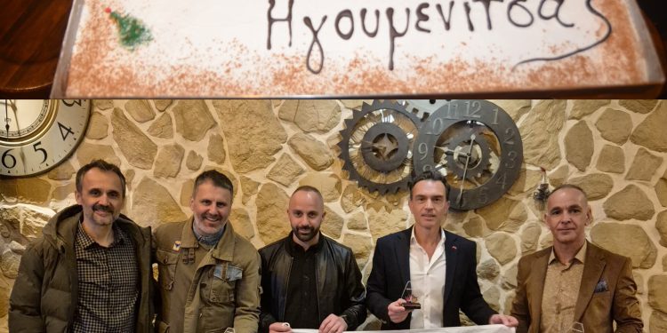 Σύλλογος Δρομέων Ηγουμενίτσας: Kοπή της πρωτοχρονιάτικης πίτας