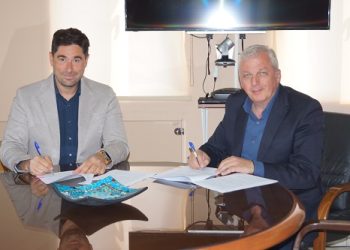 Ο Δήμος Ζίτσας πρωτοπορεί και «θωρακίζεται» ενεργειακά – Υπογράφηκε η σύμβαση για τα Φωτοβολταϊκά Πάρκα ισχύος 2 MWatt