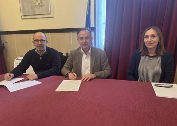 Ξεκινά η αναβάθμιση δημοτικών κτιρίων σε δημοτικές ενότητες