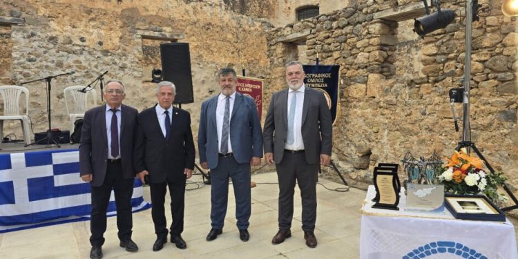 Ένα «Ιερό Τρίγωνο» Εθνικής Μνήμης: Πωγώνι, Σφακιά και Αγία Νάπα τίμησαν τον Ήρωα Χατζημιχάλη Νταλιάνη στο Φραγκοκάστελλο