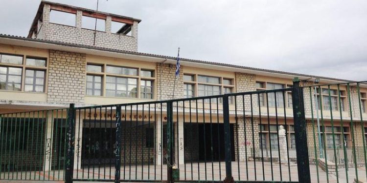 Πρότυπο ΓΕΛ Ζωσιμαίας Σχολής Ιωαννίνων: Μαζική πορεία διαμαρτυρίας
