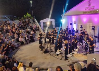 Λαμπρά εγκαίνια για το νέο υπαίθριο θέατρο Ζίτσας «ΕΥΤΕΡΠΗ», δωρεά της οικογένειας Μιχαήλ Κατσουλίδη