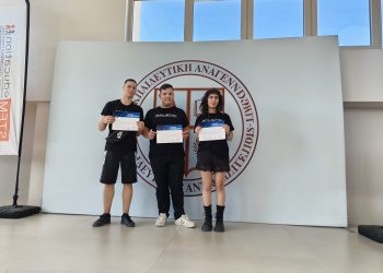 Το 4ο ΓΕΛ Ιωαννίνων «Ακαδημία» σηκώνει την ελληνική σημαία στην Παγκόσμια Ολυμπιάδα Ρομποτικής