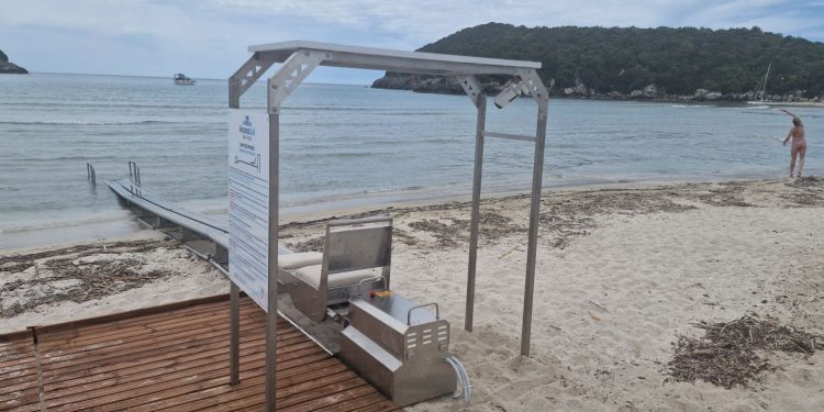 Ο Δήμος Πάργας ενισχύει την προσβασιμότητα στις παραλίες με νέες σύγχρονες ράμπες ΑμεΑ