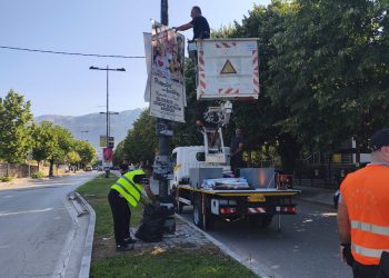 Συντονισμένη επιχείρηση του Δήμου Ιωαννιτών για την αντιμετώπιση της αφισορύπανσης