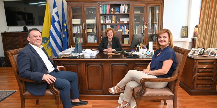 Συνάντηση εργασίας της Πρυτάνεως Καθηγήτριας Α. Μπατιστάτου με τον Υφυπουργό Παιδείας, Θρησκευμάτων και Αθλητισμού Κ. Βλάση στο Πανεπιστήμιο Ιωαννίνων