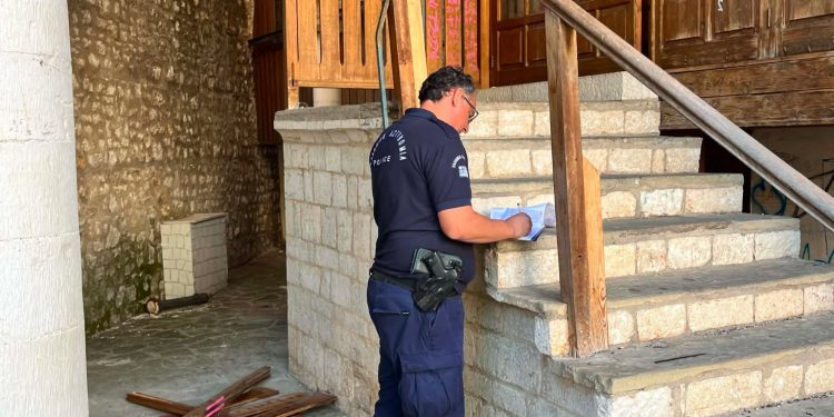 Ο Δήμος Ιωαννιτών καταδικάζει τους βανδαλισμούς στο Αρχοντικό Πυρσινέλλα