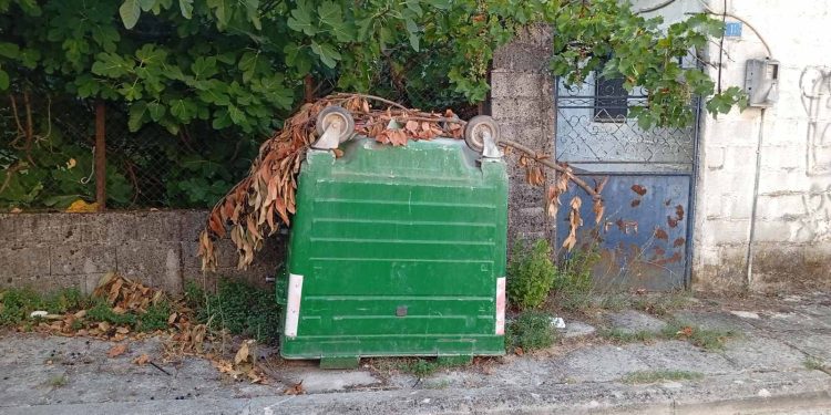 Δήμος Ιωαννιτών : Μετά απόδύο χρόνια αγοράζουν κάδους απορριμμάτων με προδιαγραφές ασφάλειας που έχουν αποσυρθεί!