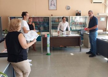 Περιοδεία του Νίκου Έξαρχου στα σχολεία της πόλης ενόψει της έναρξης της νέας σχολικής χρονιάς
